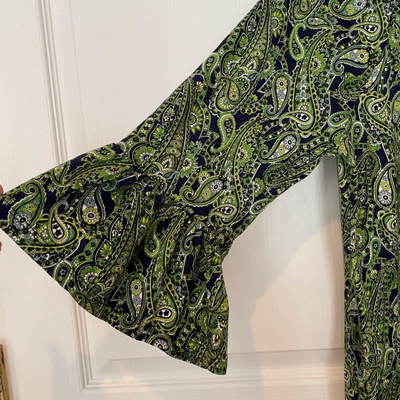 Woman’s paisley shirt - Picture 2 of 5